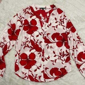 Floral Emotions Top 🎉 Brand new w/o Tags